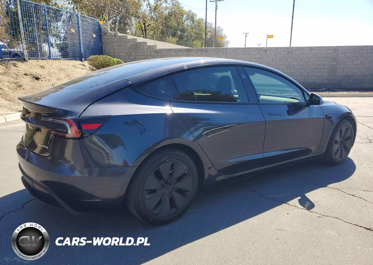 2024 Tesla Model 3 VIN:5YJ3E1EB8RF754390 - 3