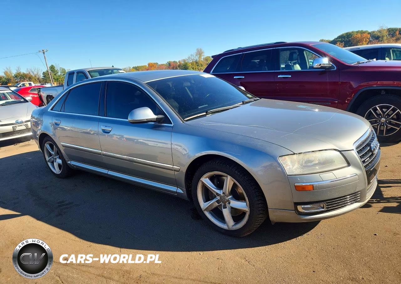 2010 Audi A8 Quattro VIN:WAURVAFA1AN007328 - 4