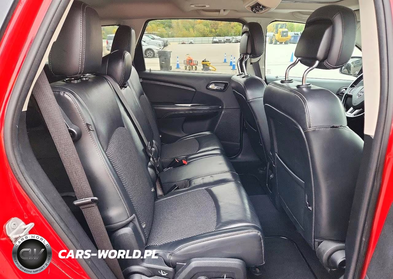 2020 Dodge Journey Crossroad VIN:3C4PDCGB2LT193433 - 11