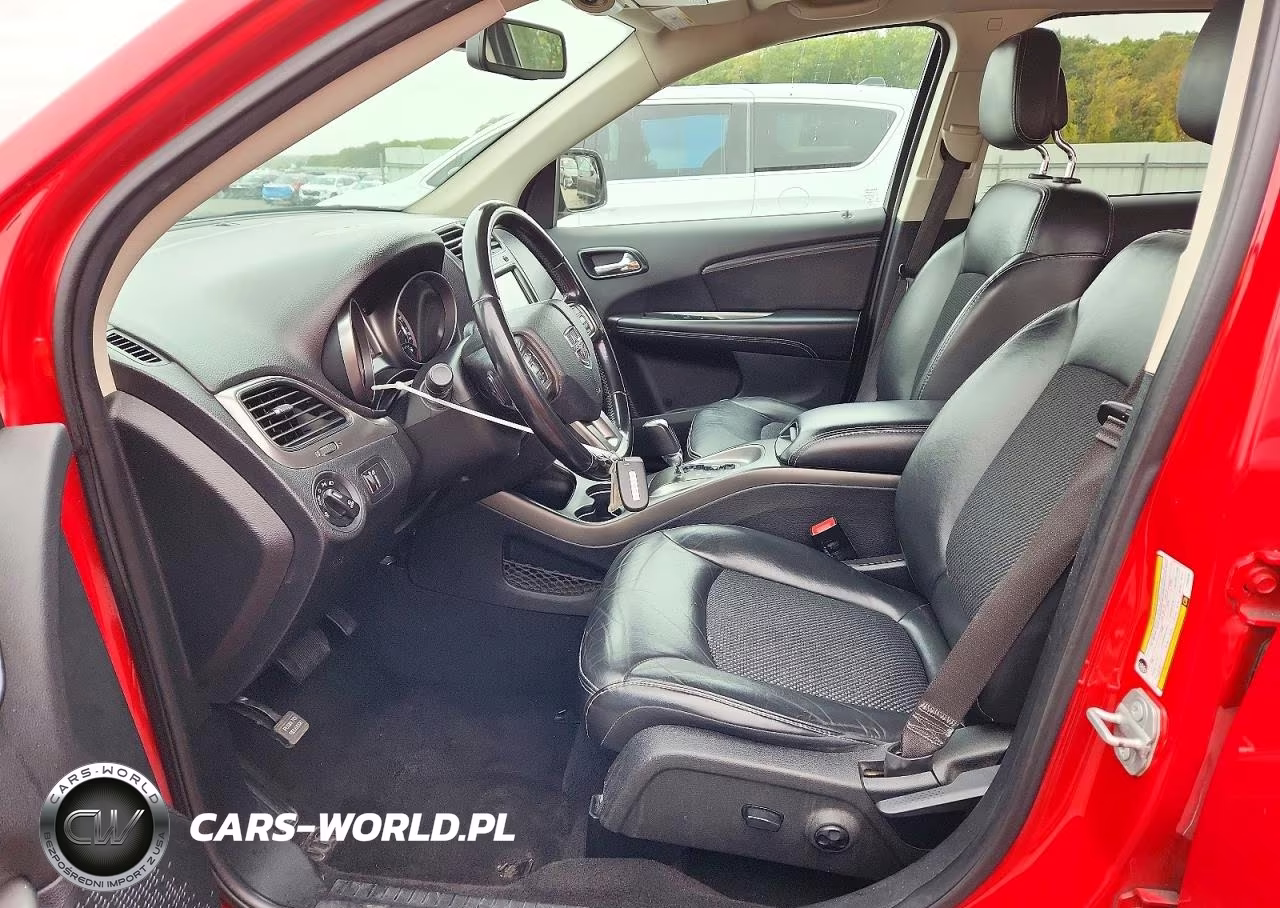 2020 Dodge Journey Crossroad VIN:3C4PDCGB2LT193433 - 7