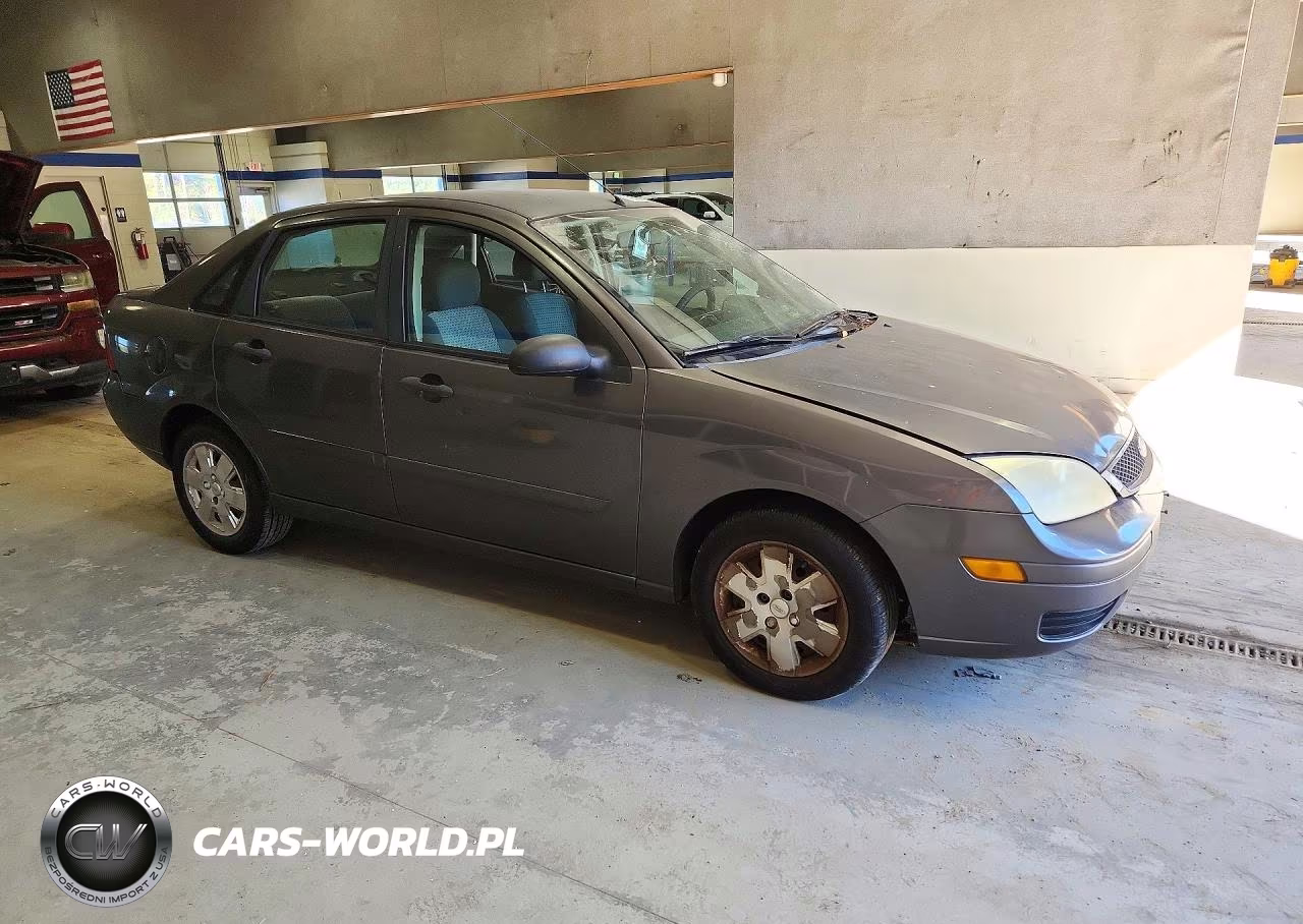 2007 Ford Focus Zx4 VIN:1FAFP34N07W169431 - 4