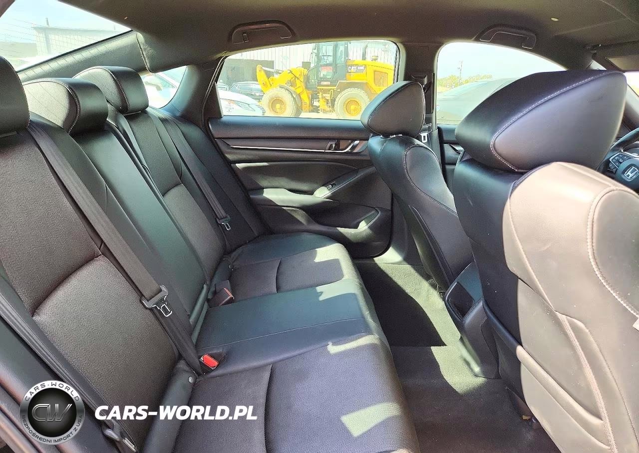 2018 Honda Accord Sport VIN:1HGCV1F33JA081336 - 10