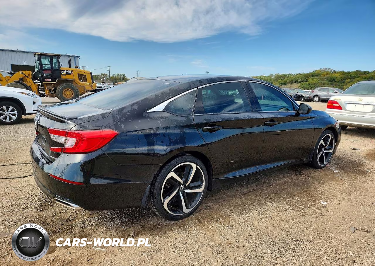 2018 Honda Accord Sport VIN:1HGCV1F33JA081336 - 3