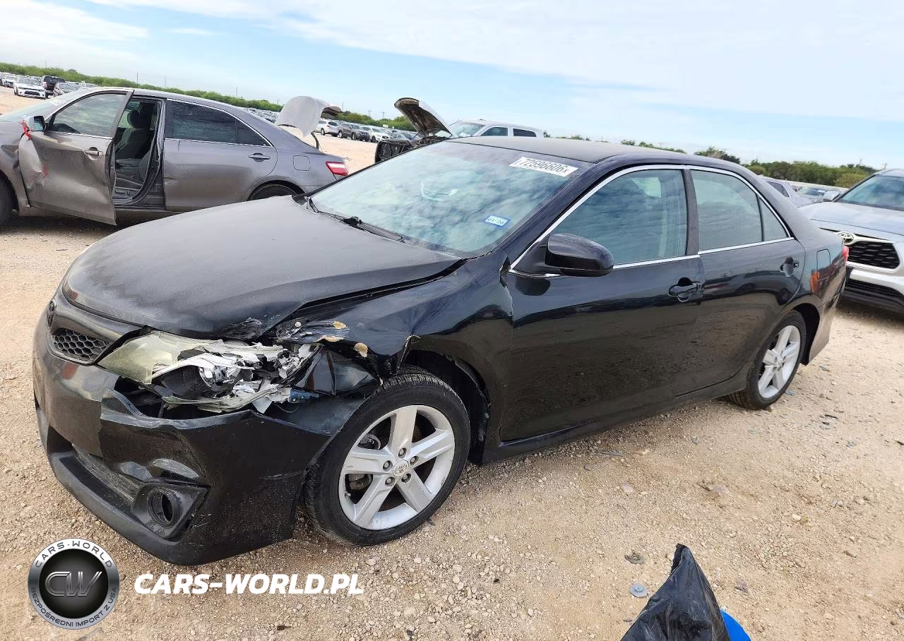 2012 Toyota Camry Se – zdjęcie 1 z 12