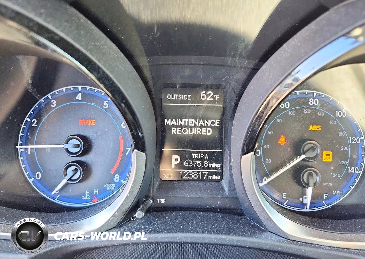 2015 Toyota Corolla S Plus VIN:5YFBURHE7FP361791 - 9