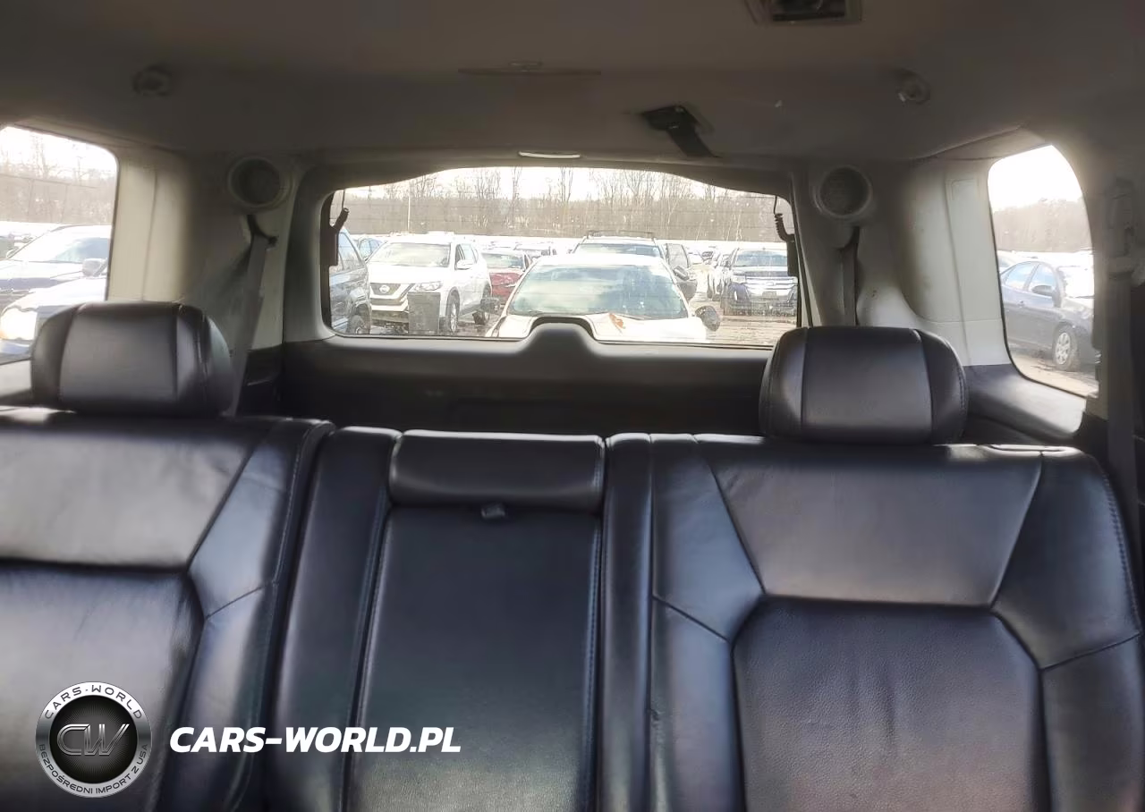 2011 Honda Pilot Touring VIN:5FNYF4H92BB033842 - 10