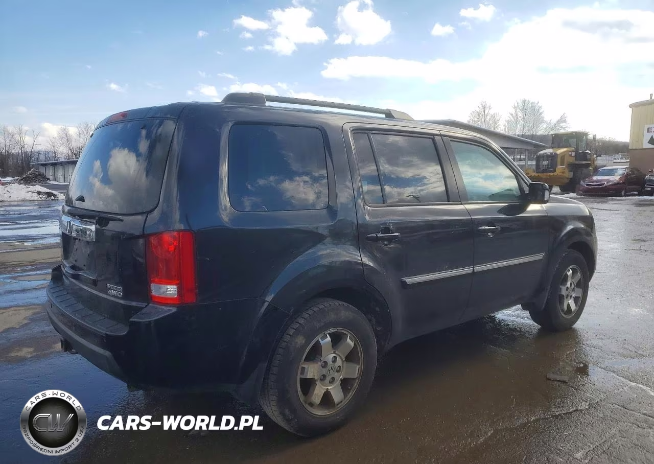 2011 Honda Pilot Touring VIN:5FNYF4H92BB033842 - 3