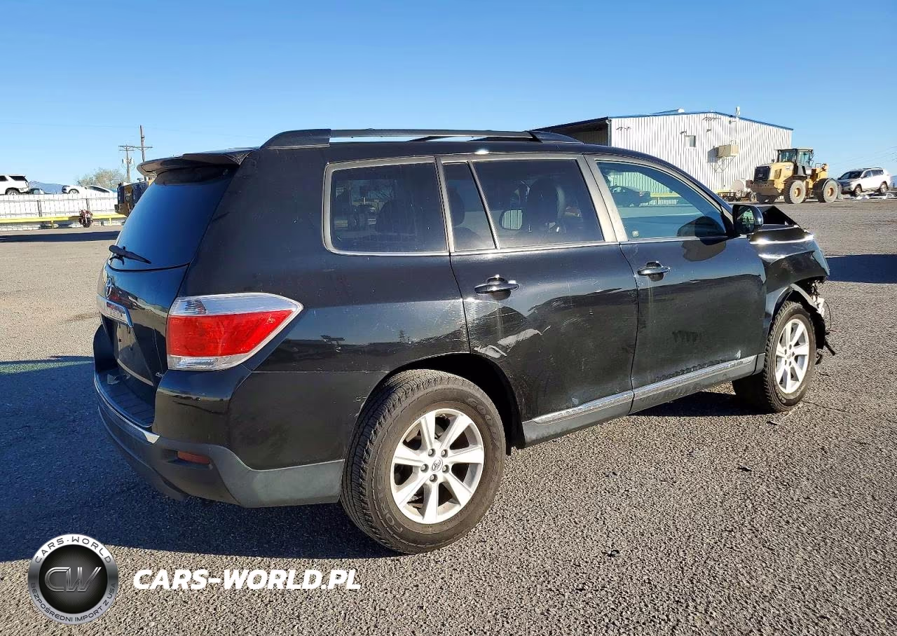 2013 Toyota Highlander Base VIN:5TDBK3EH4DS249617 - 3