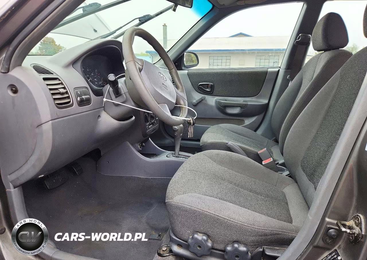 2002 Hyundai Accent Gl VIN:KMHCG45C02U282277 - 7
