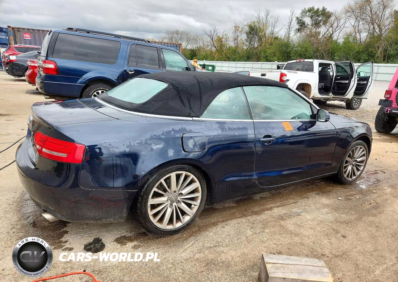 2010 Audi A5 Premium Plus VIN:WAULFAFH1AN020192 - 3