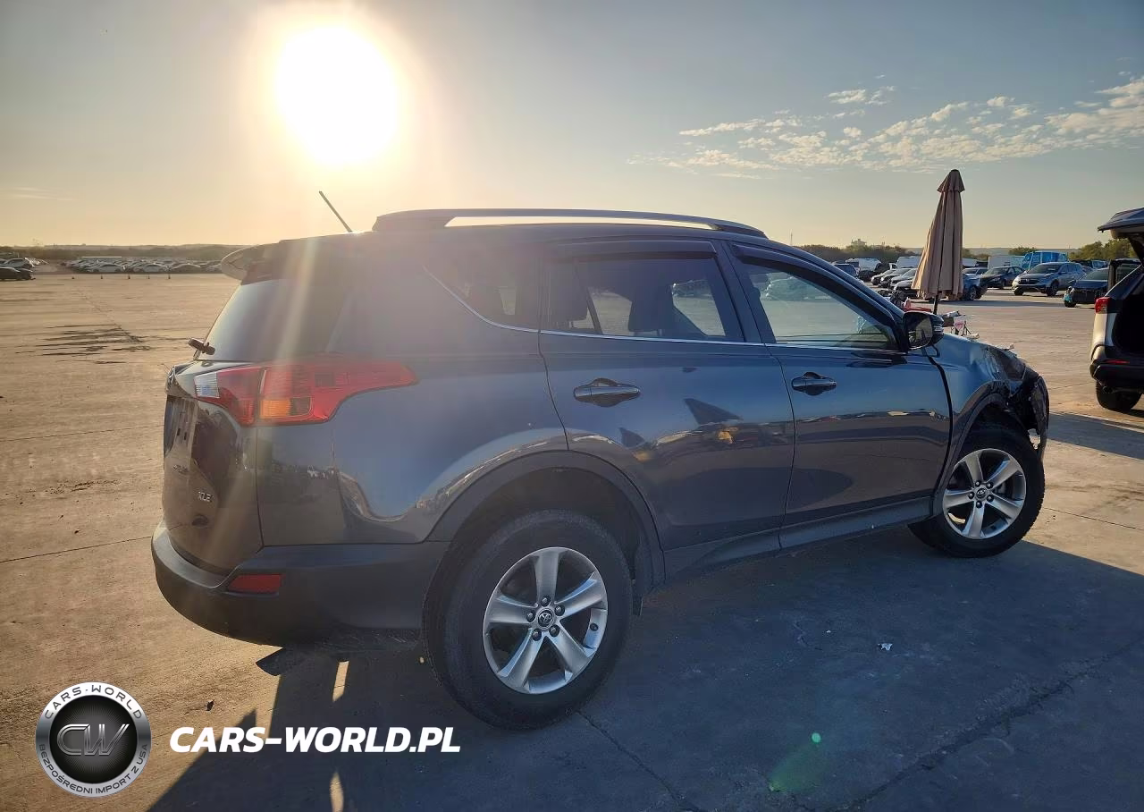 2015 Toyota Rav4 Xle VIN:JTMWFREV9FD074357 - 3