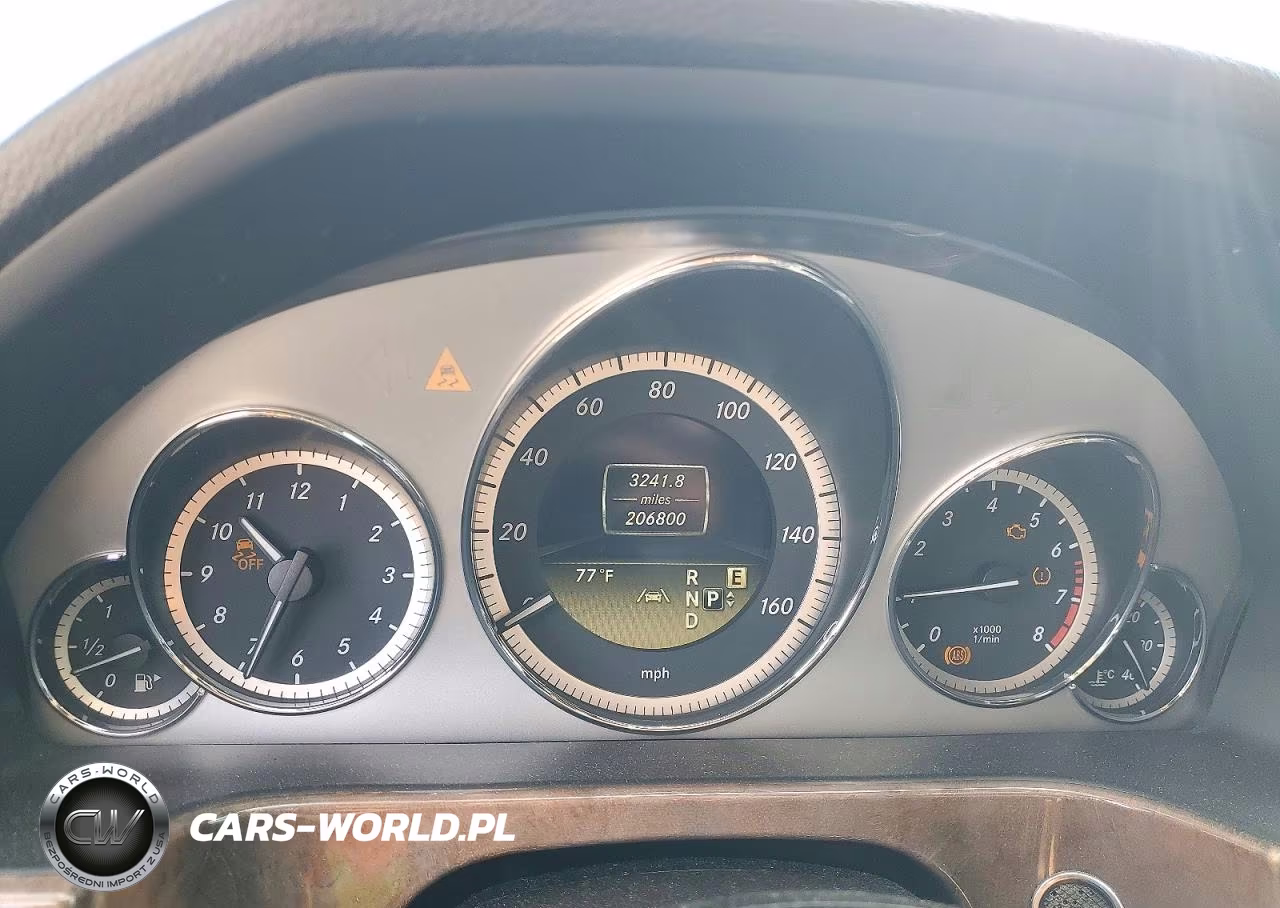 2012 Mercedes-Benz E 550 4Matic VIN:WDDHF9BB4CA614896 - 9
