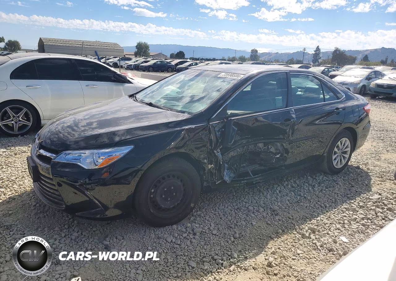 2016 Toyota Camry Le
