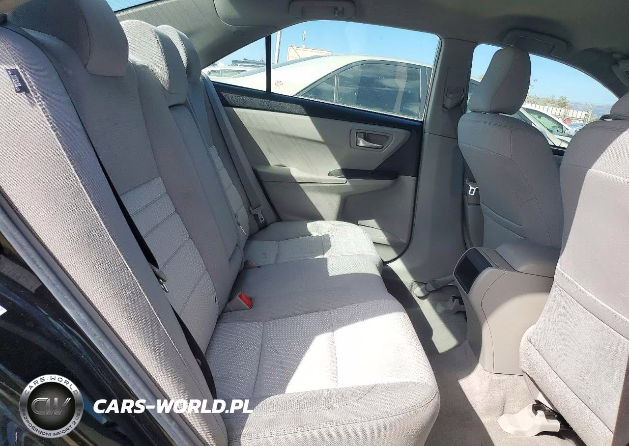 2016 Toyota Camry Le VIN:4T4BF1FK9GR531272 - 10