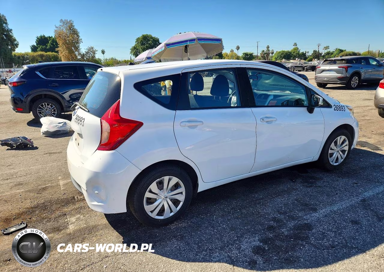 2017 Nissan Versa Note S Plus VIN:3N1CE2CP0HL379909 - 3