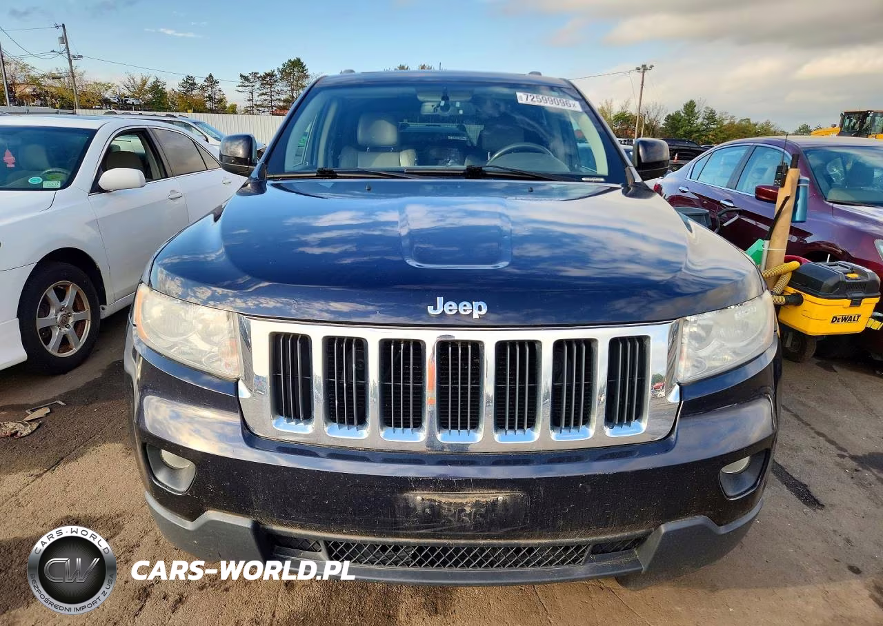 2011 Jeep Grand Cherokee Laredo VIN:1J4RR4GG0BC647887 - 5