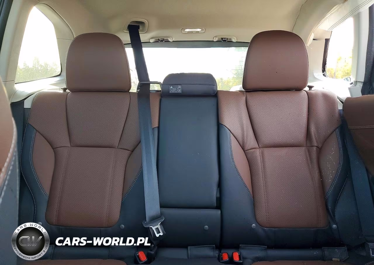 2023 Subaru Forester Touring VIN:JF2SKARCXPH530110 - 10