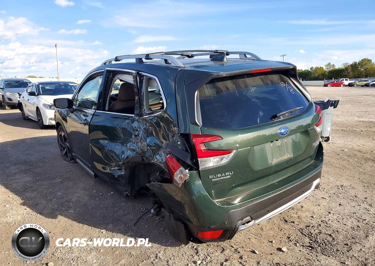 2023 Subaru Forester Touring VIN:JF2SKARCXPH530110 - 2