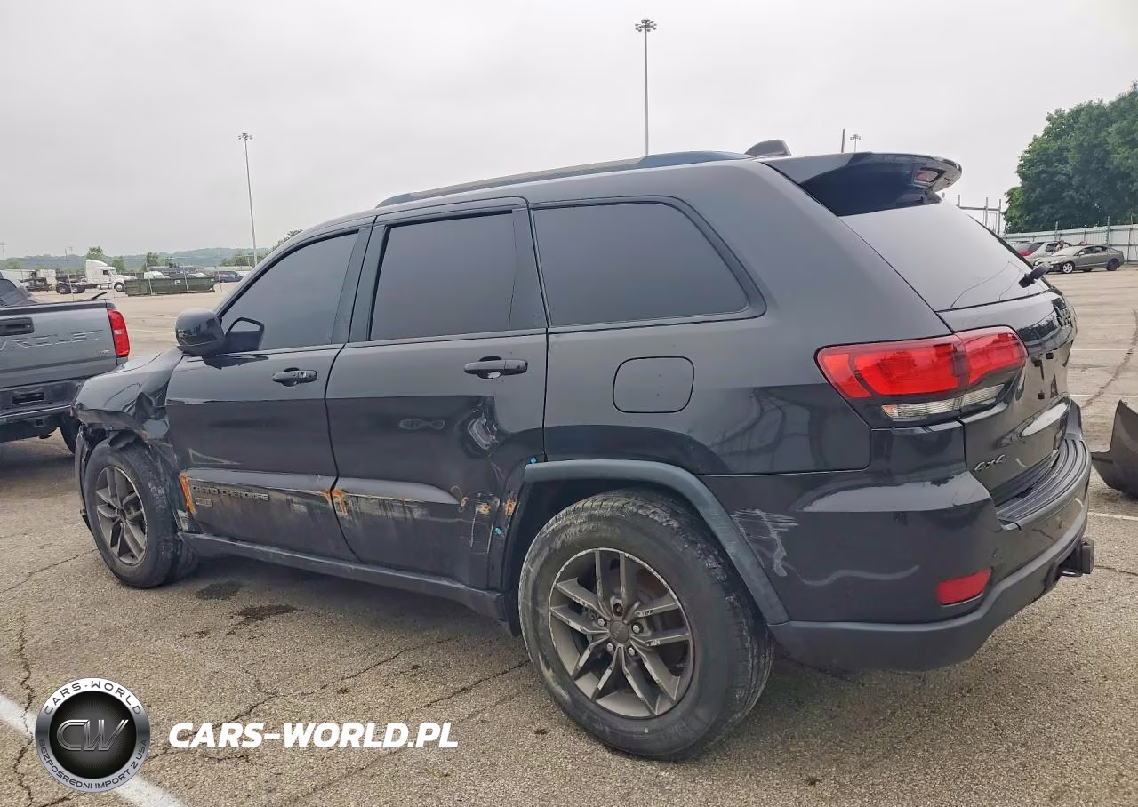 2016 Jeep Grand Cherokee Laredo VIN:1C4RJFAG3GC366448 - 2