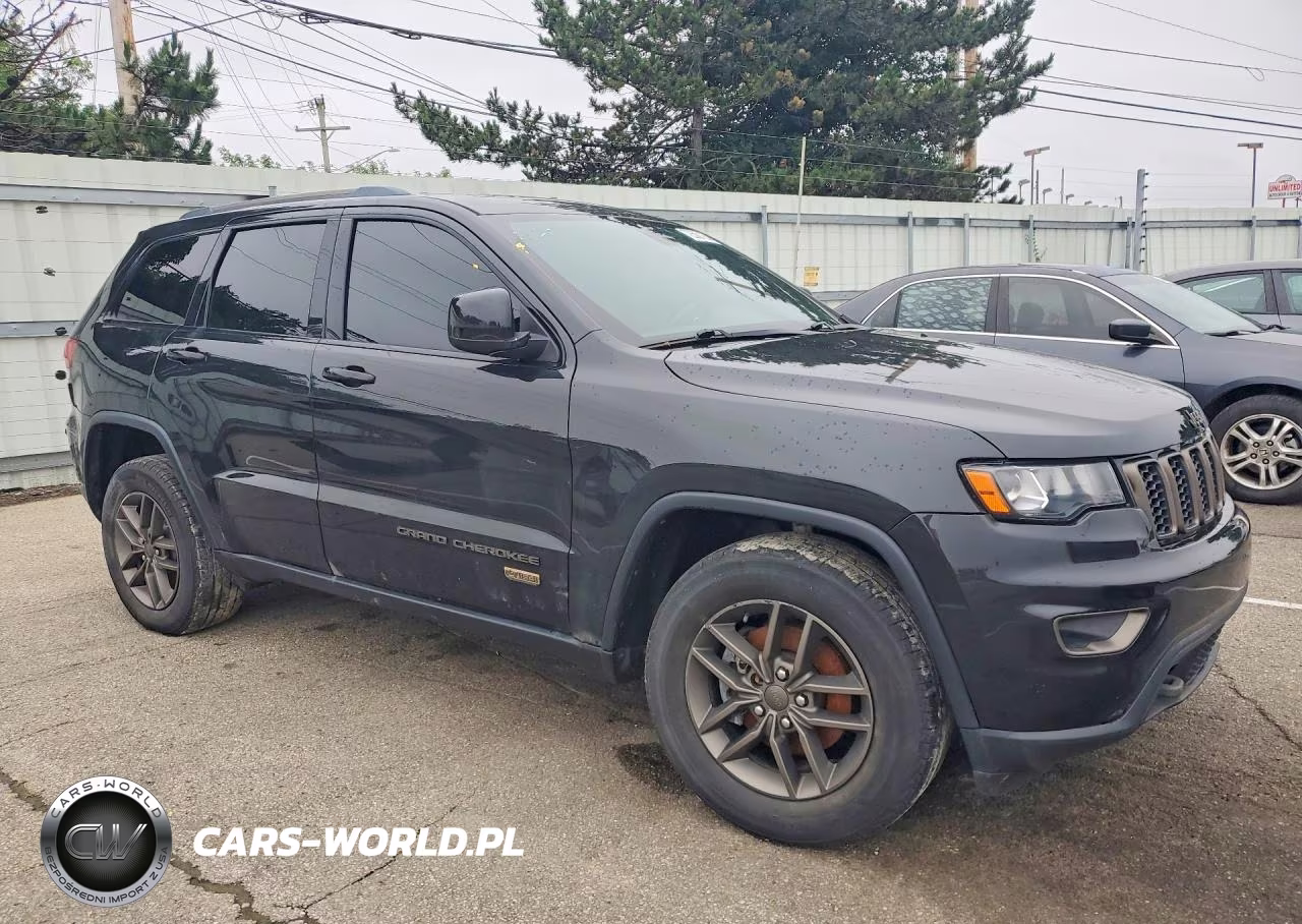 2016 Jeep Grand Cherokee Laredo VIN:1C4RJFAG3GC366448 - 4