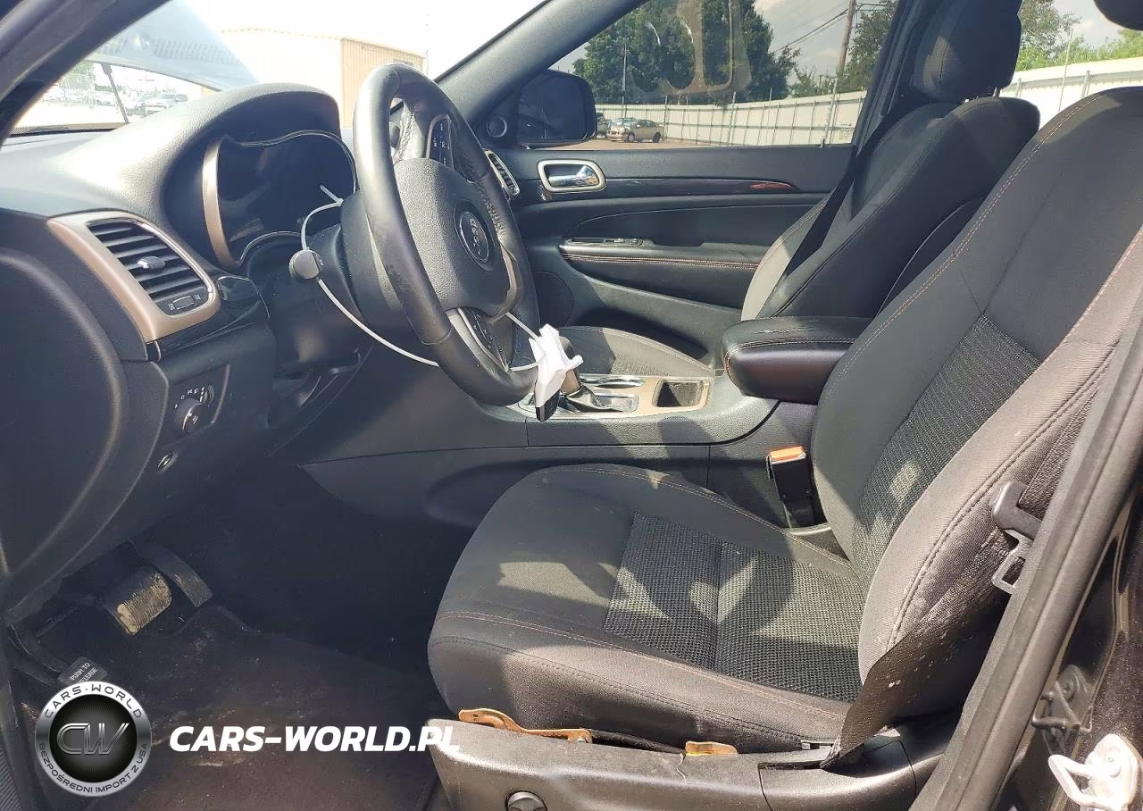 2016 Jeep Grand Cherokee Laredo VIN:1C4RJFAG3GC366448 - 7