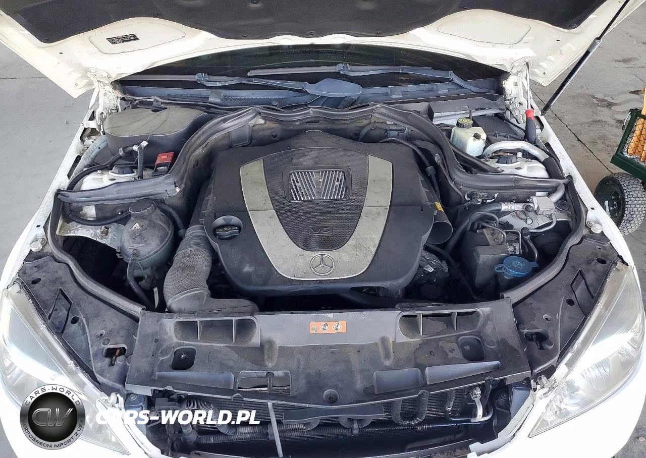 2010 Mercedes-Benz C 300 VIN:WDDGF5EB7AR111166 - 11