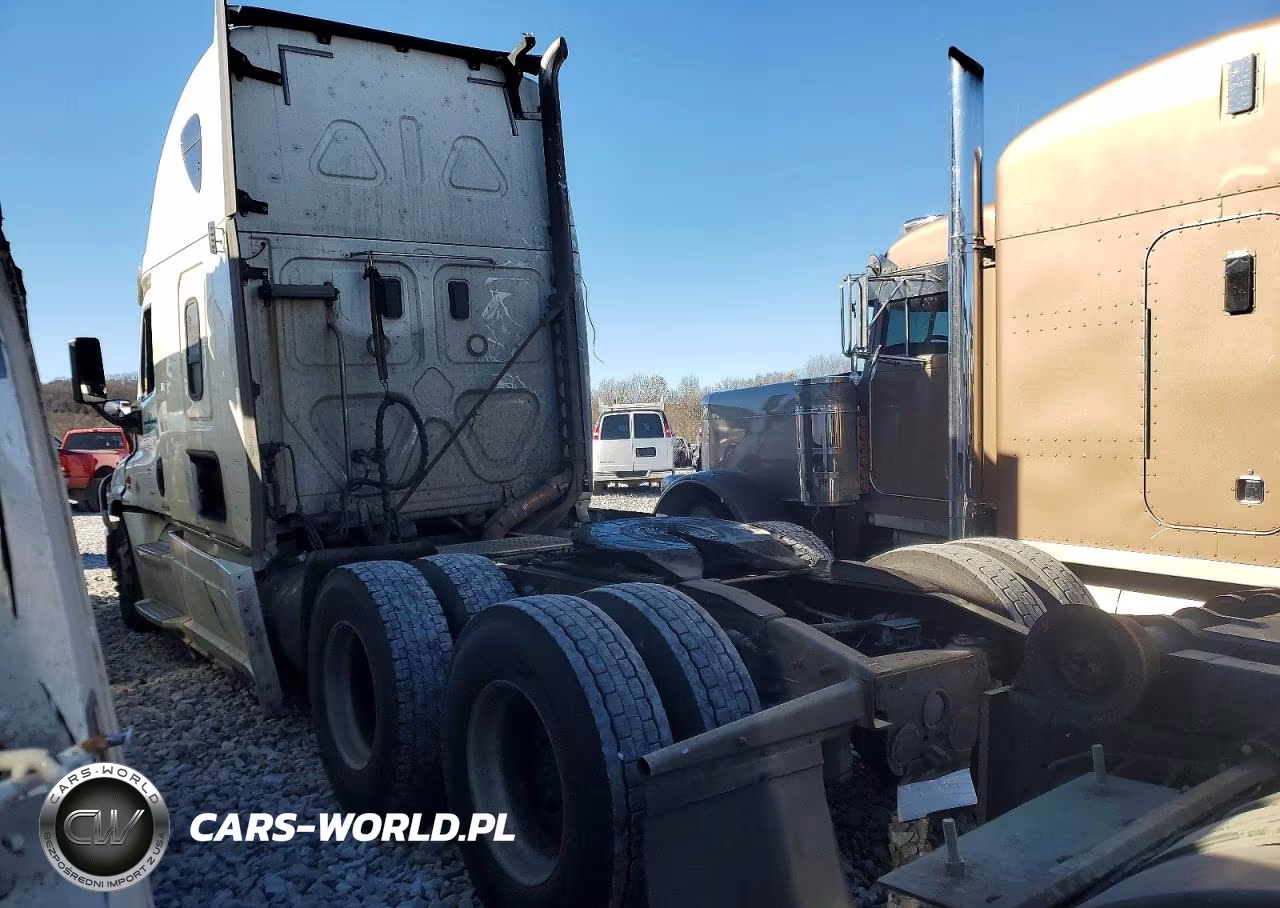2017 Freightliner Cascadia 125 Semi Truck VIN:1FUJGLDR4HLJE0058 - 3