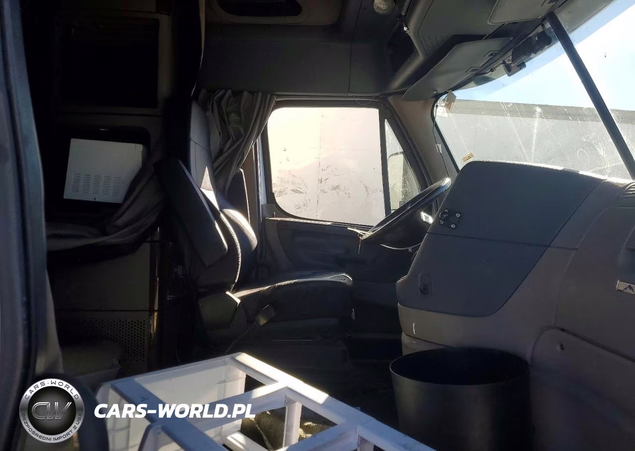 2017 Freightliner Cascadia 125 Semi Truck VIN:1FUJGLDR4HLJE0058 - 5
