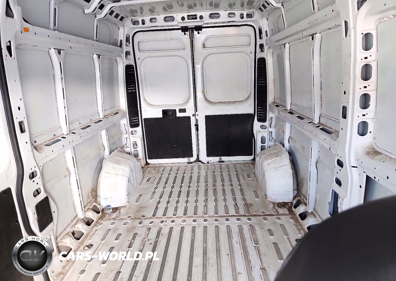 2025 Ram Promaster 2500 Delivery Van VIN:3C6LRVDG9SE511814 - 10