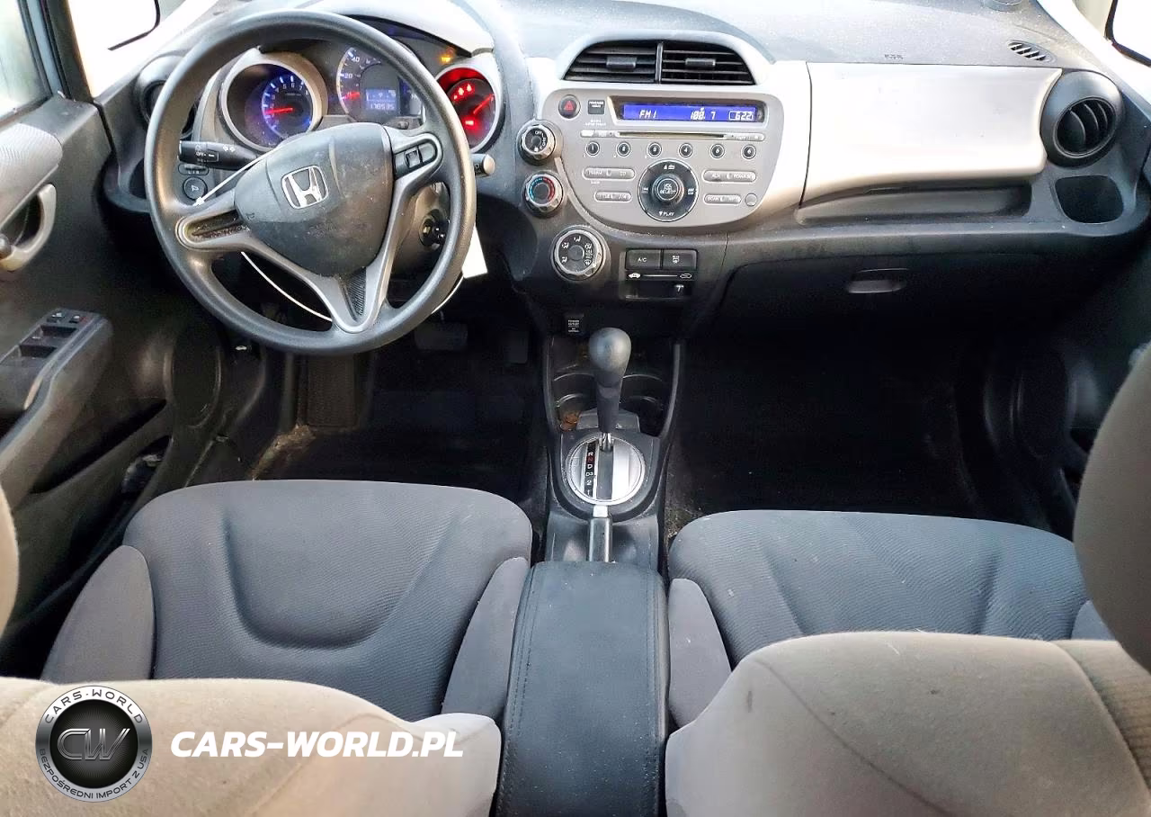 2011 Honda Fit VIN:JHMGE8H34BC028073 - 8