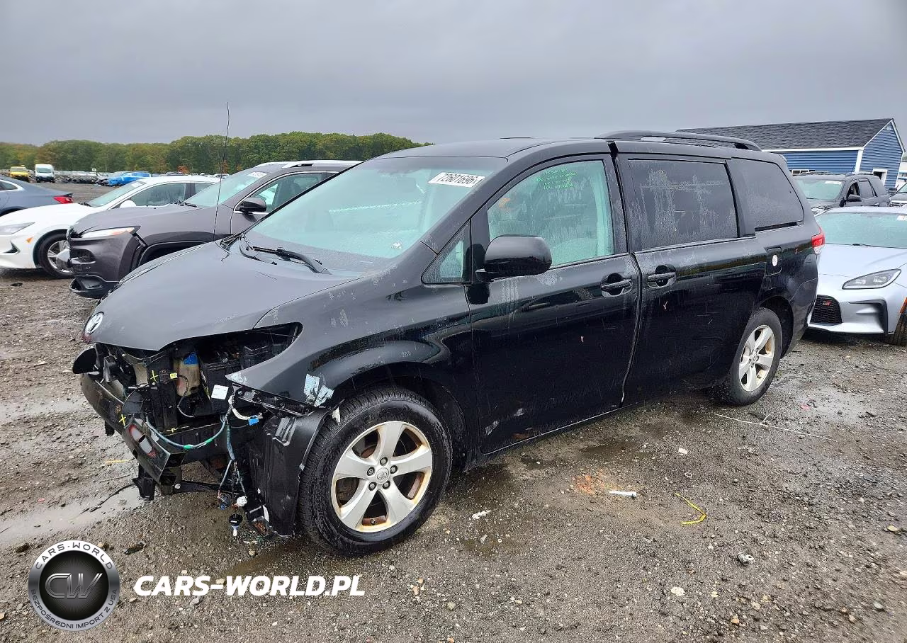 2013 Toyota Sienna Le VIN:5TDKK3DC8DS342470 - 1