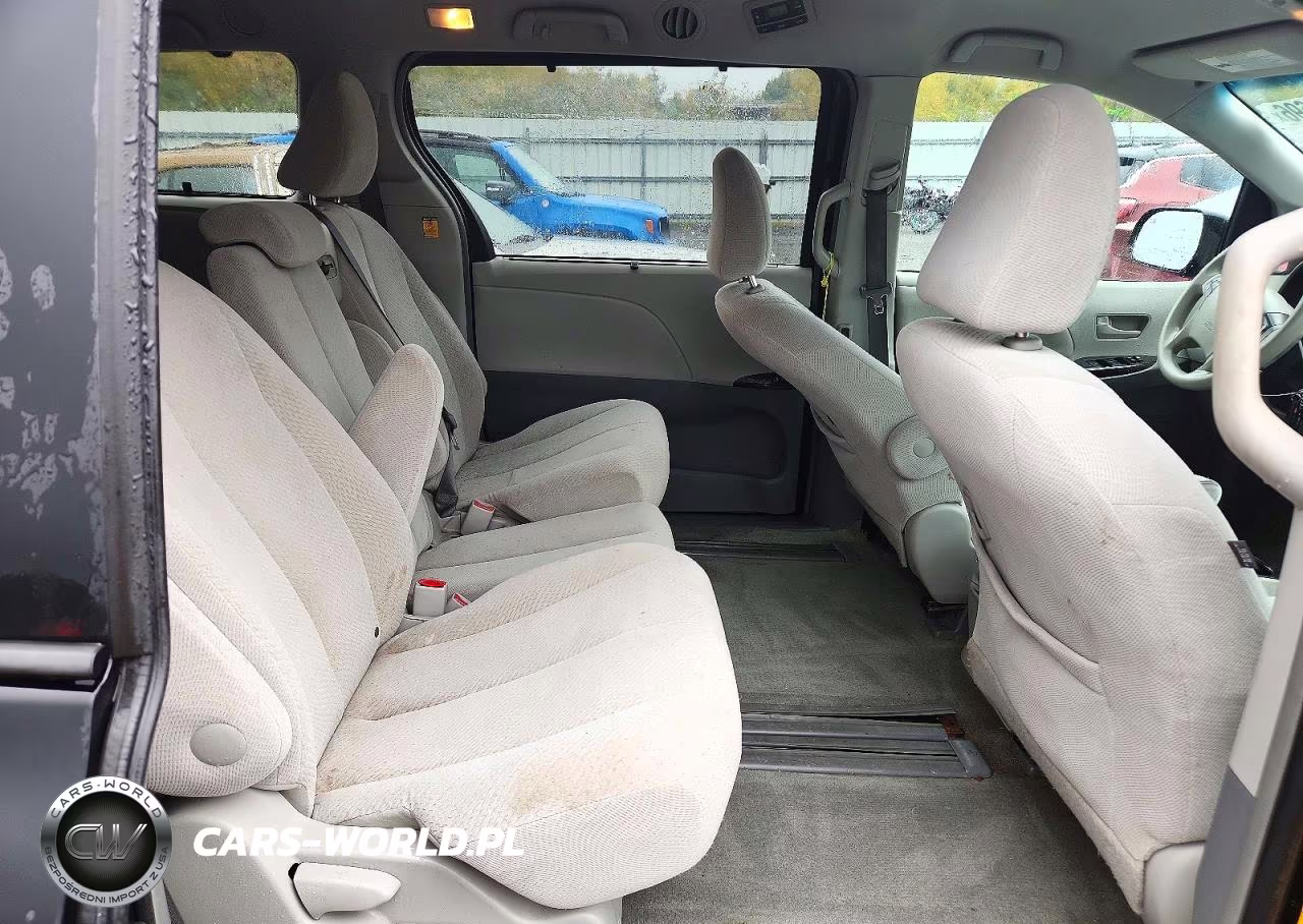 2013 Toyota Sienna Le VIN:5TDKK3DC8DS342470 - 11