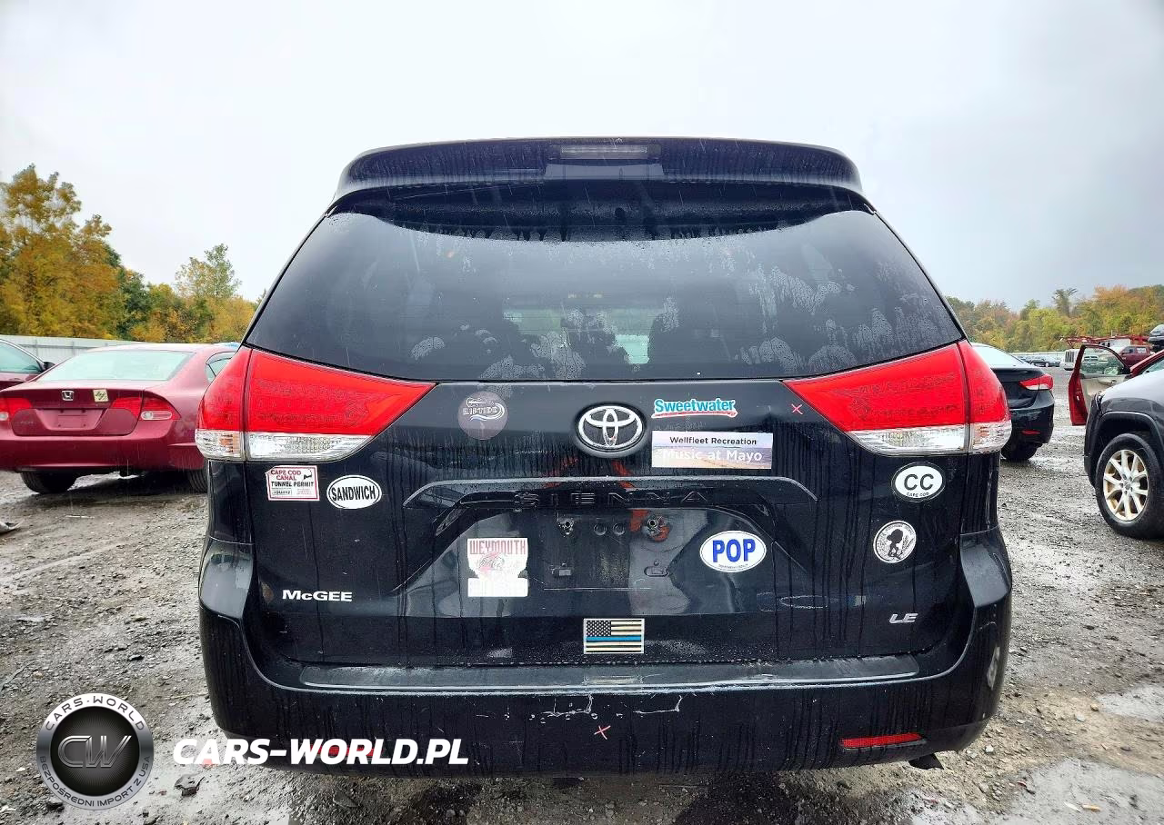 2013 Toyota Sienna Le VIN:5TDKK3DC8DS342470 - 6