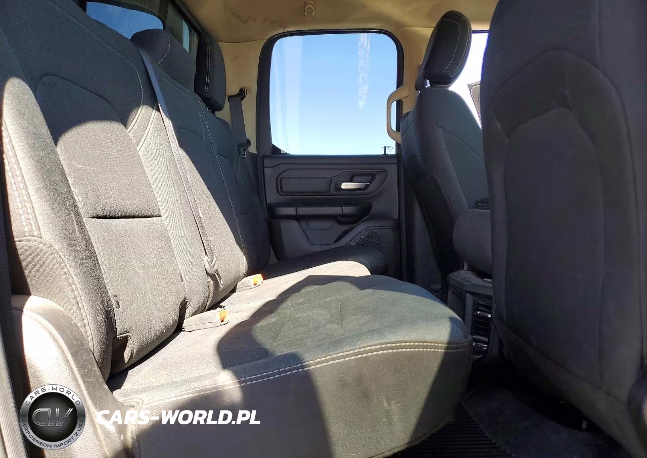 2019 Ram 1500 Tradesman VIN:1C6SRFCT2KN652459 - 10