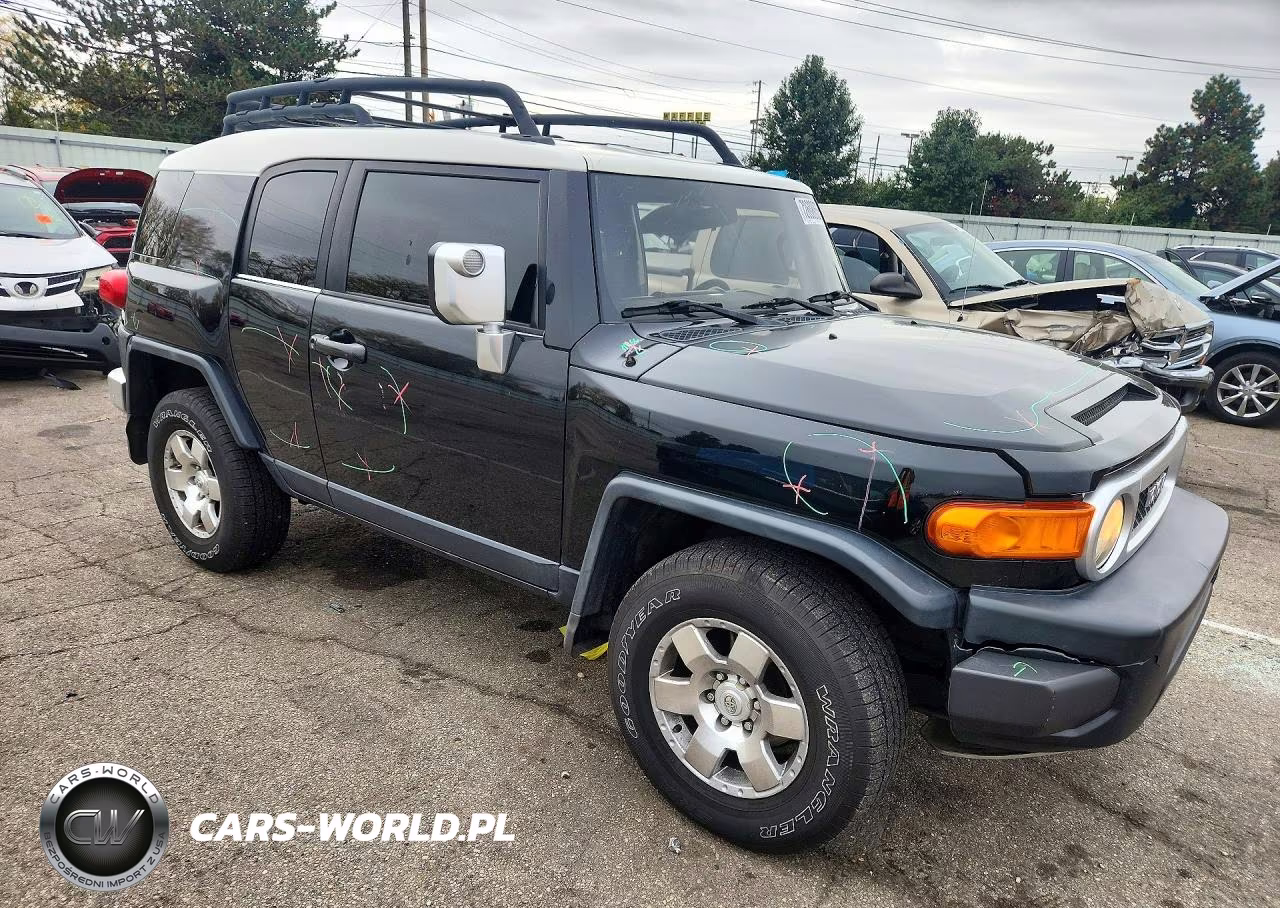 2007 Toyota Fj Cruiser Base VIN:JTEBU11F770024579 - 4