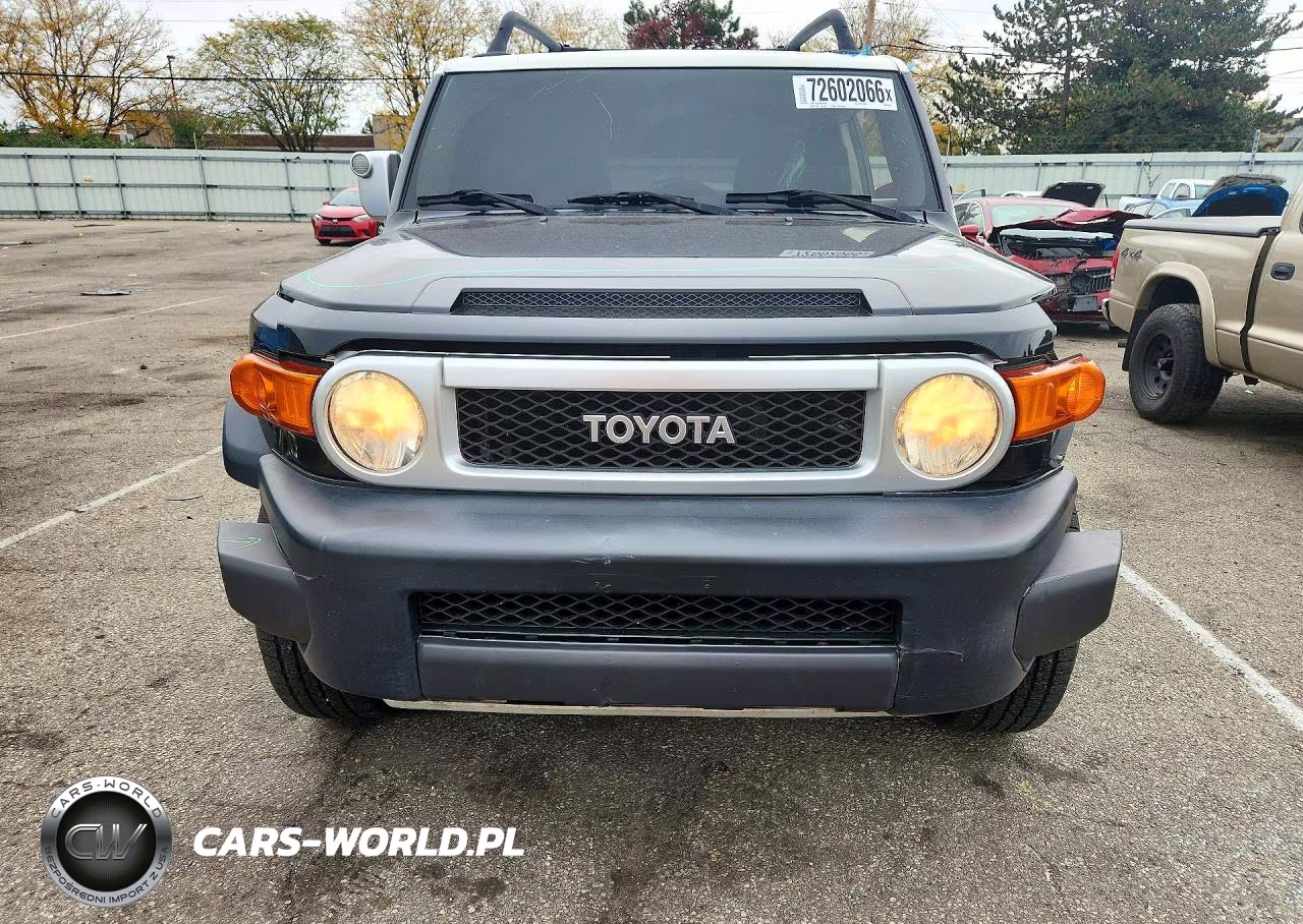 2007 Toyota Fj Cruiser Base VIN:JTEBU11F770024579 - 5