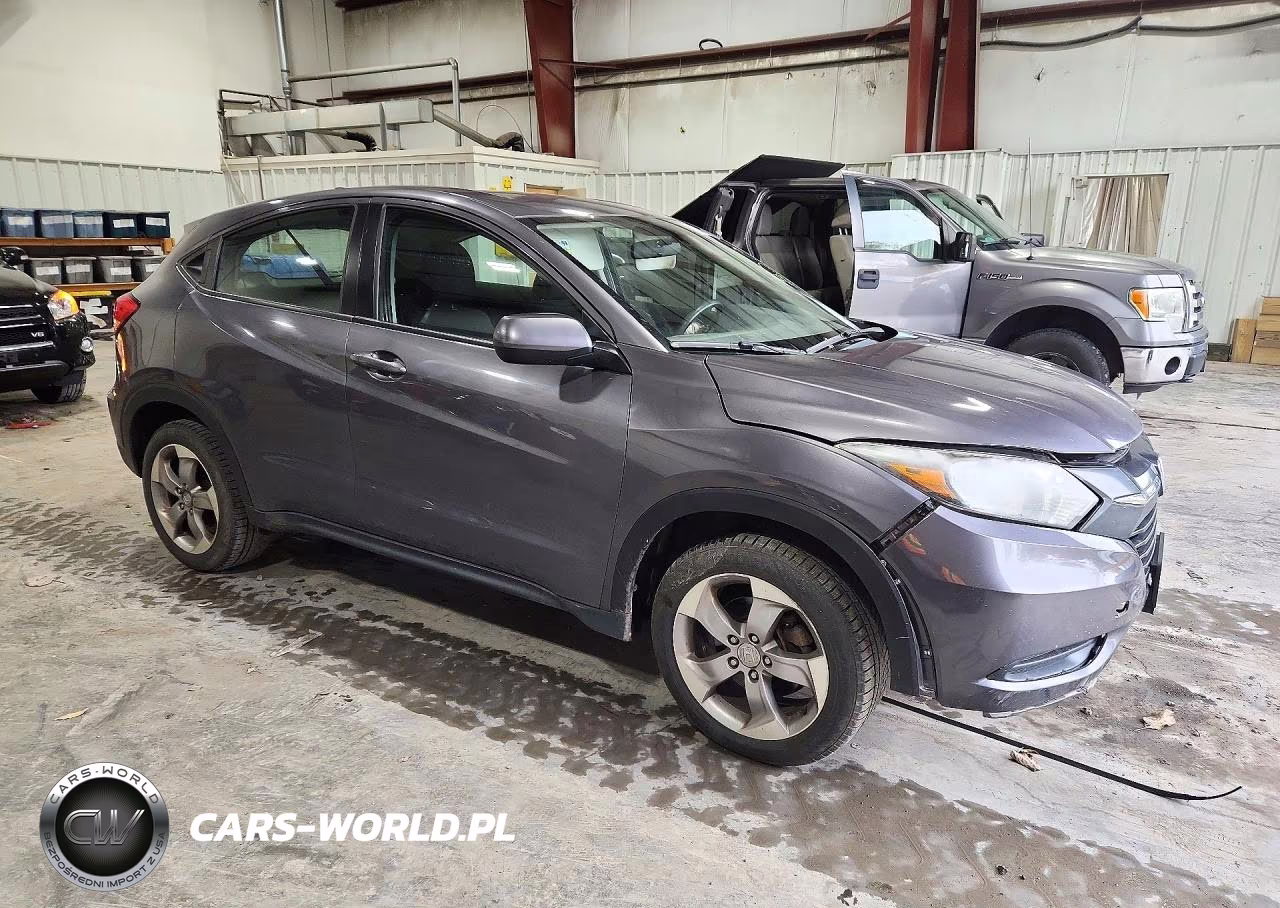 2018 Honda Hr-V Lx VIN:3CZRU6H30JM725331 - 4