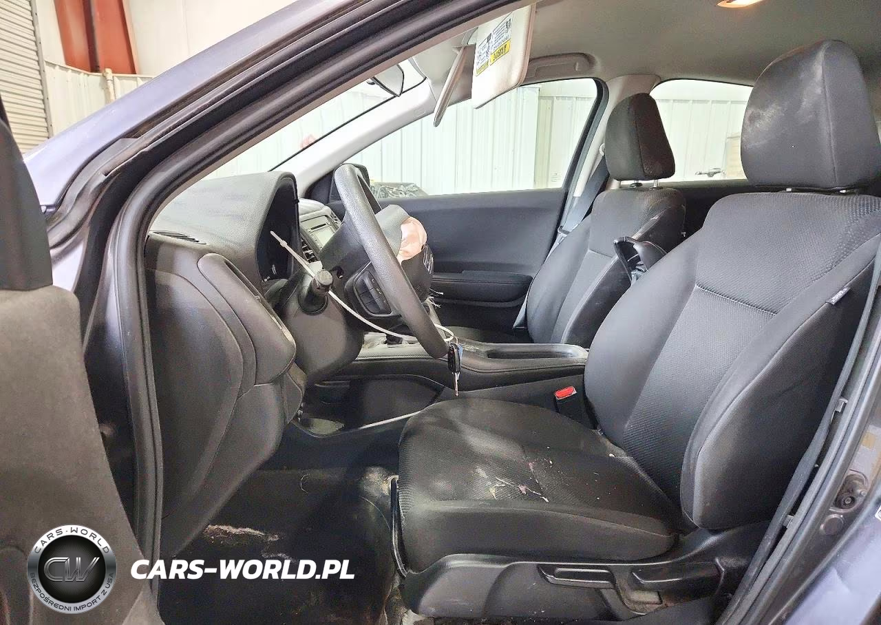 2018 Honda Hr-V Lx VIN:3CZRU6H30JM725331 - 7