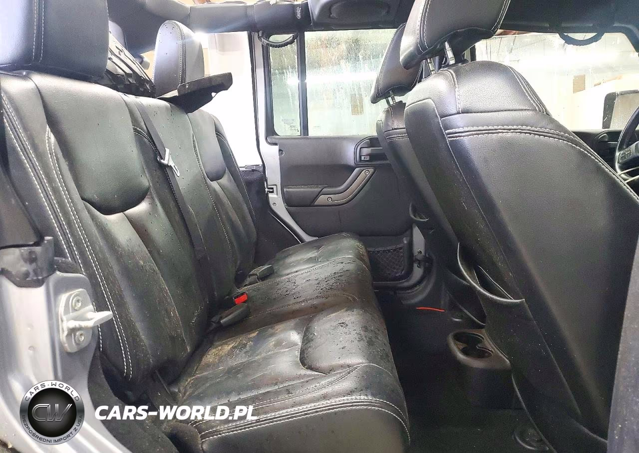 2013 Jeep Wrangler Unlimited Sport VIN:1C4BJWDG0DL702050 - 11