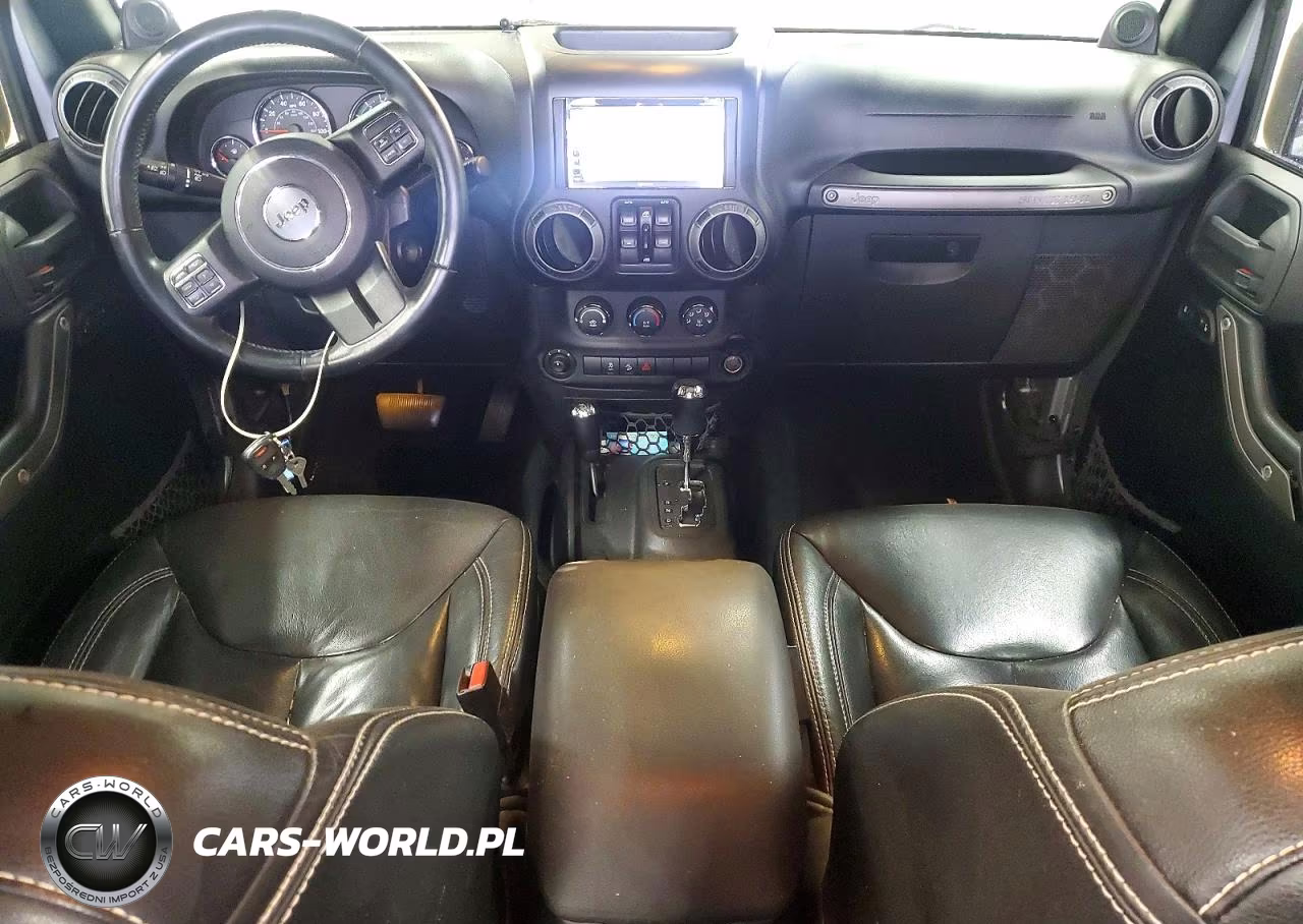 2013 Jeep Wrangler Unlimited Sport VIN:1C4BJWDG0DL702050 - 8