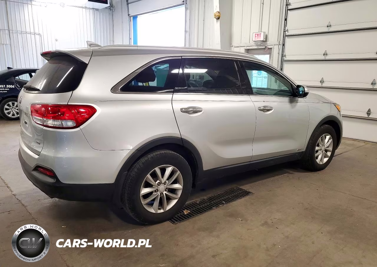 2016 Kia Sorento Lx VIN:5XYPGDA37GG041739 - 3