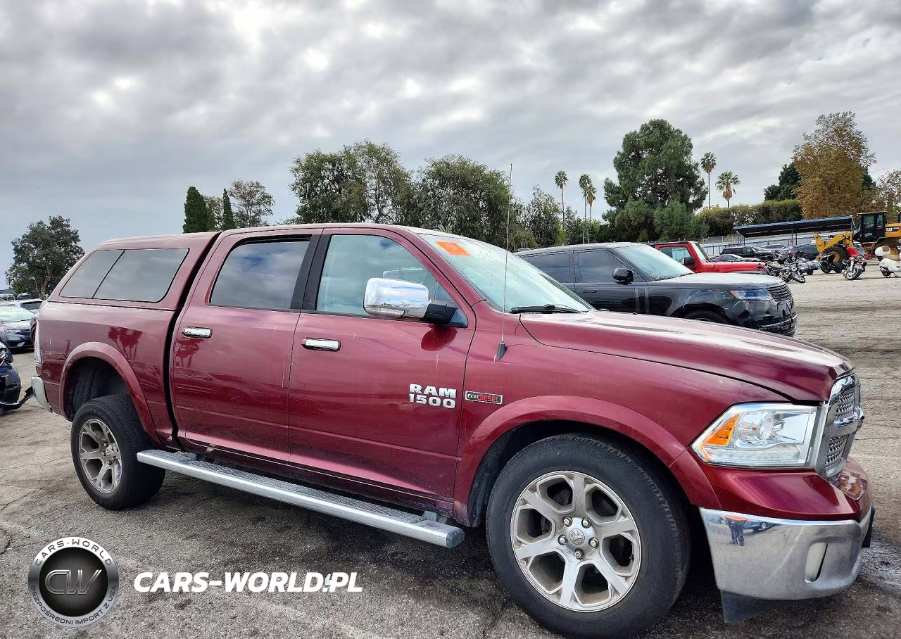 2016 Ram 1500 Laramie VIN:1C6RR6NM5GS225368 - 4