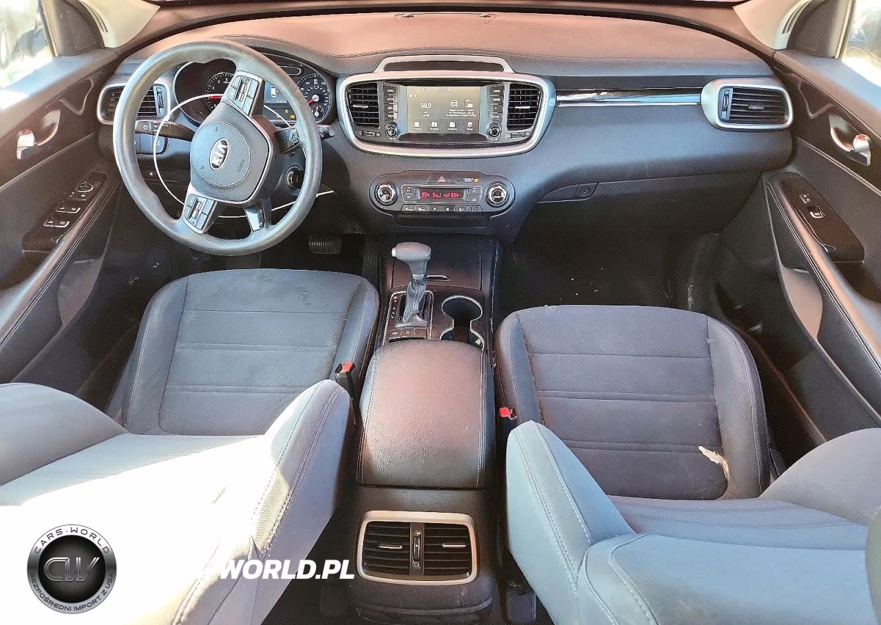 2019 Kia Sorento Lx V6 VIN:5XYPGDA50KG510468 - 8