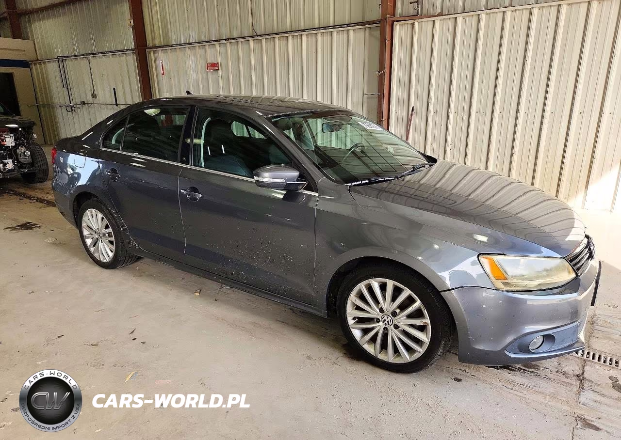 2013 Volkswagen Jetta Sel VIN:3VWLP7AJ9DM394218 - 4