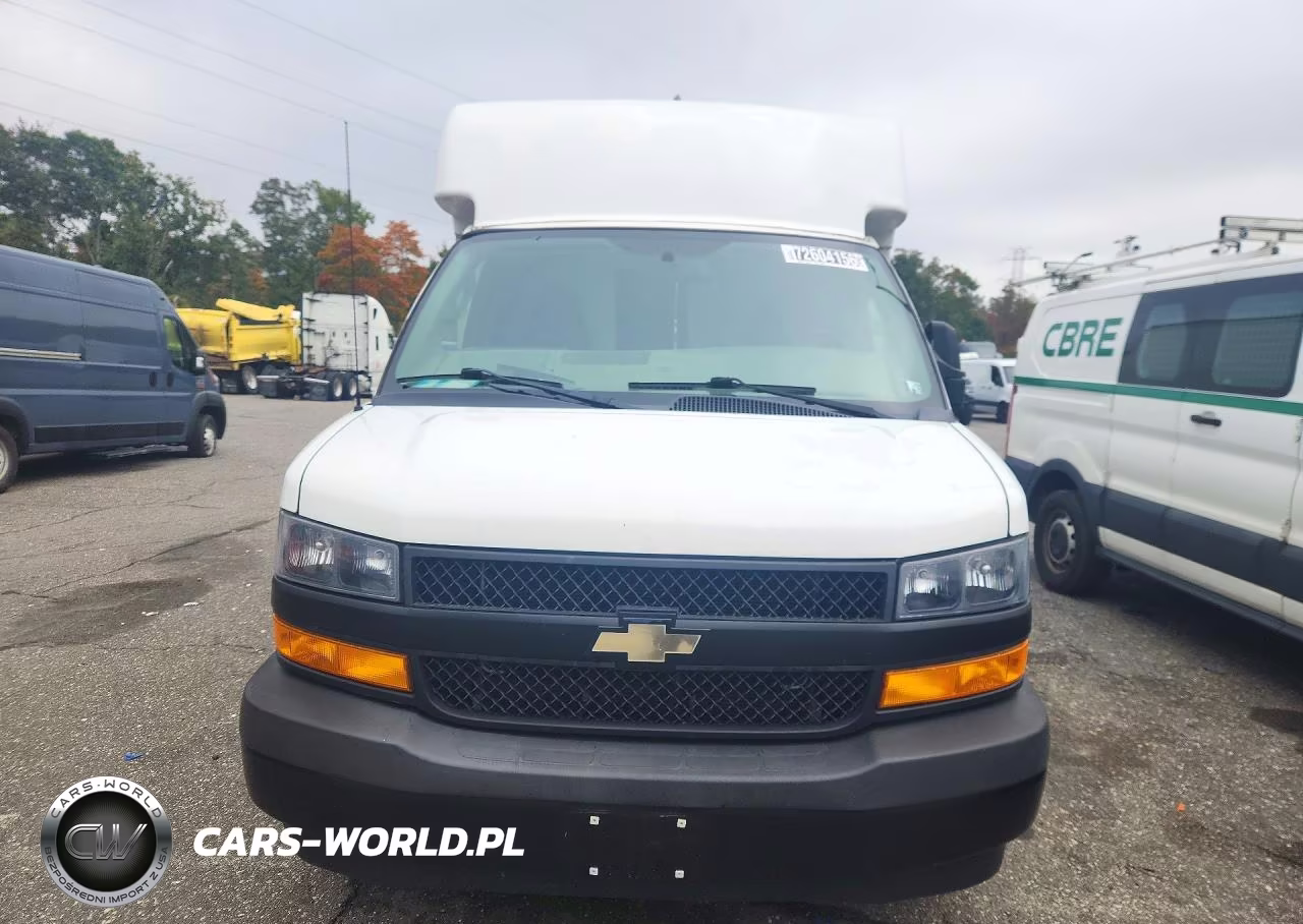 2018 Chevrolet Express Delivery Truck VIN:1GB0GRFG3J1309093 - 5