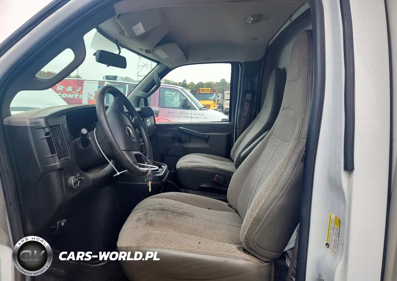 2018 Chevrolet Express Delivery Truck VIN:1GB0GRFG3J1309093 - 7