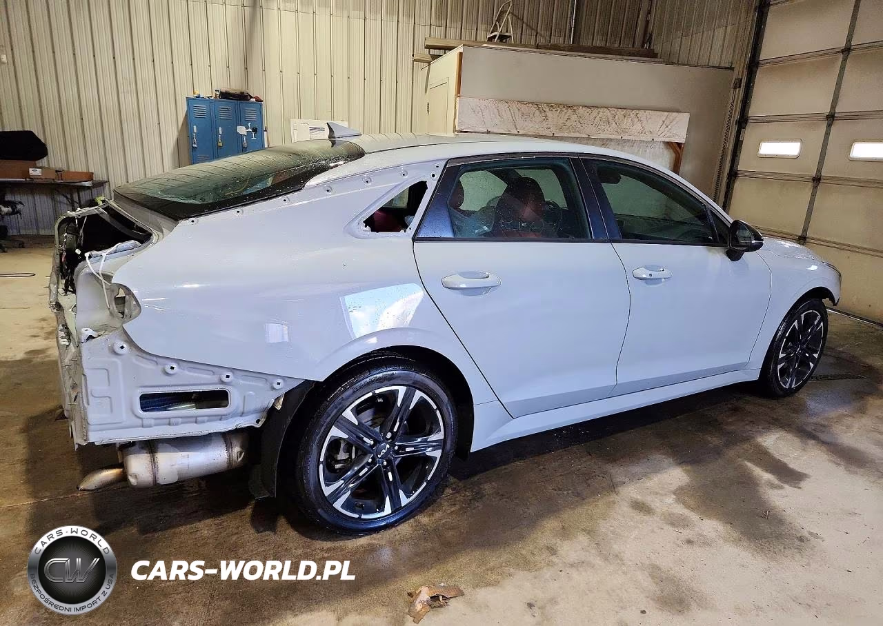 2024 Kia K5 Gt Line VIN:5XXG64J29RG230913 - 3