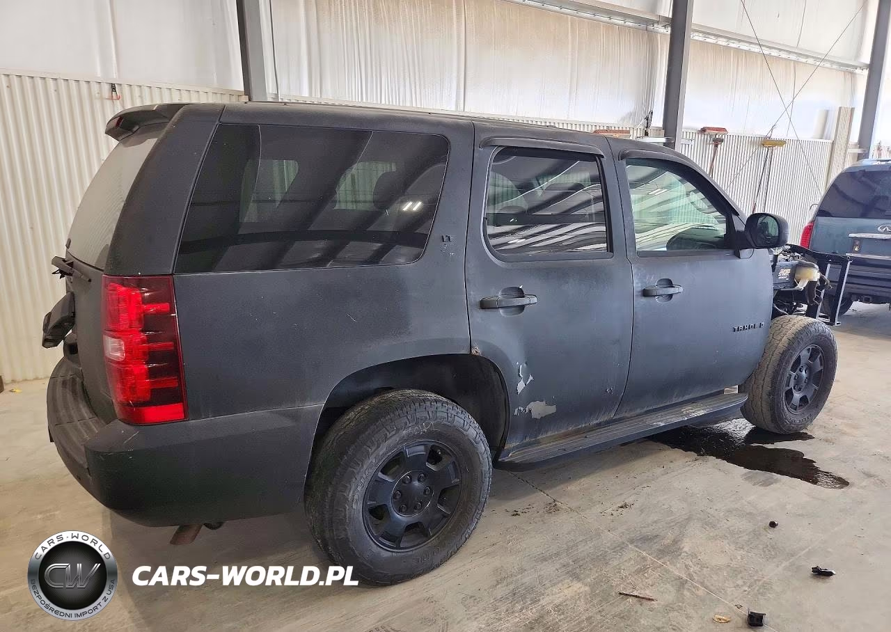 2007 Chevrolet Tahoe K1500 VIN:1GNEK13037J118122 - 3
