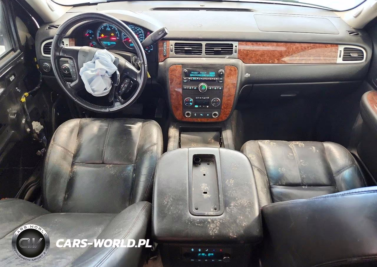 2007 Chevrolet Tahoe K1500 VIN:1GNEK13037J118122 - 8