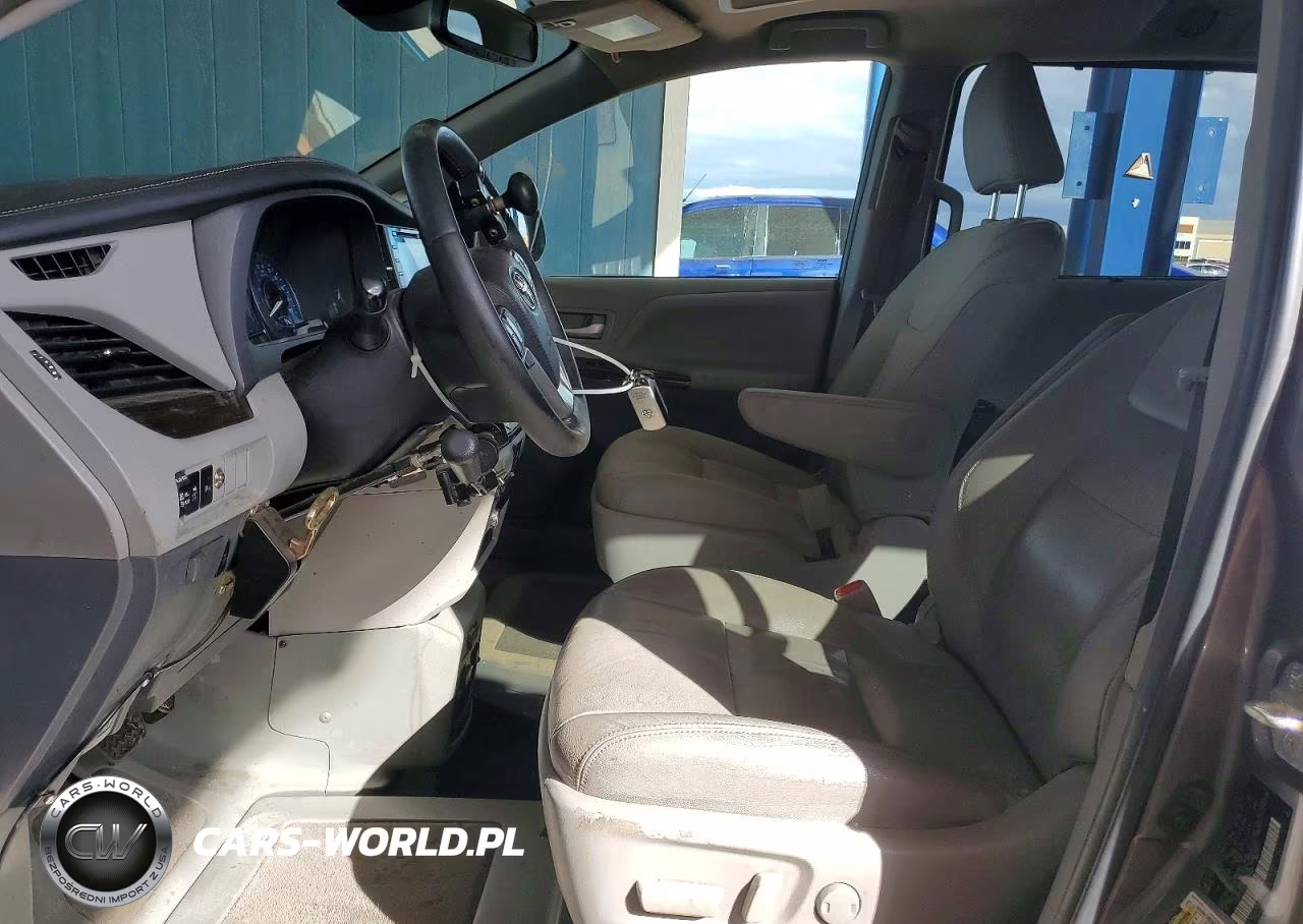2019 Toyota Sienna Xle 8-Passenger VIN:5TDYZ3DCXKS979220 - 7